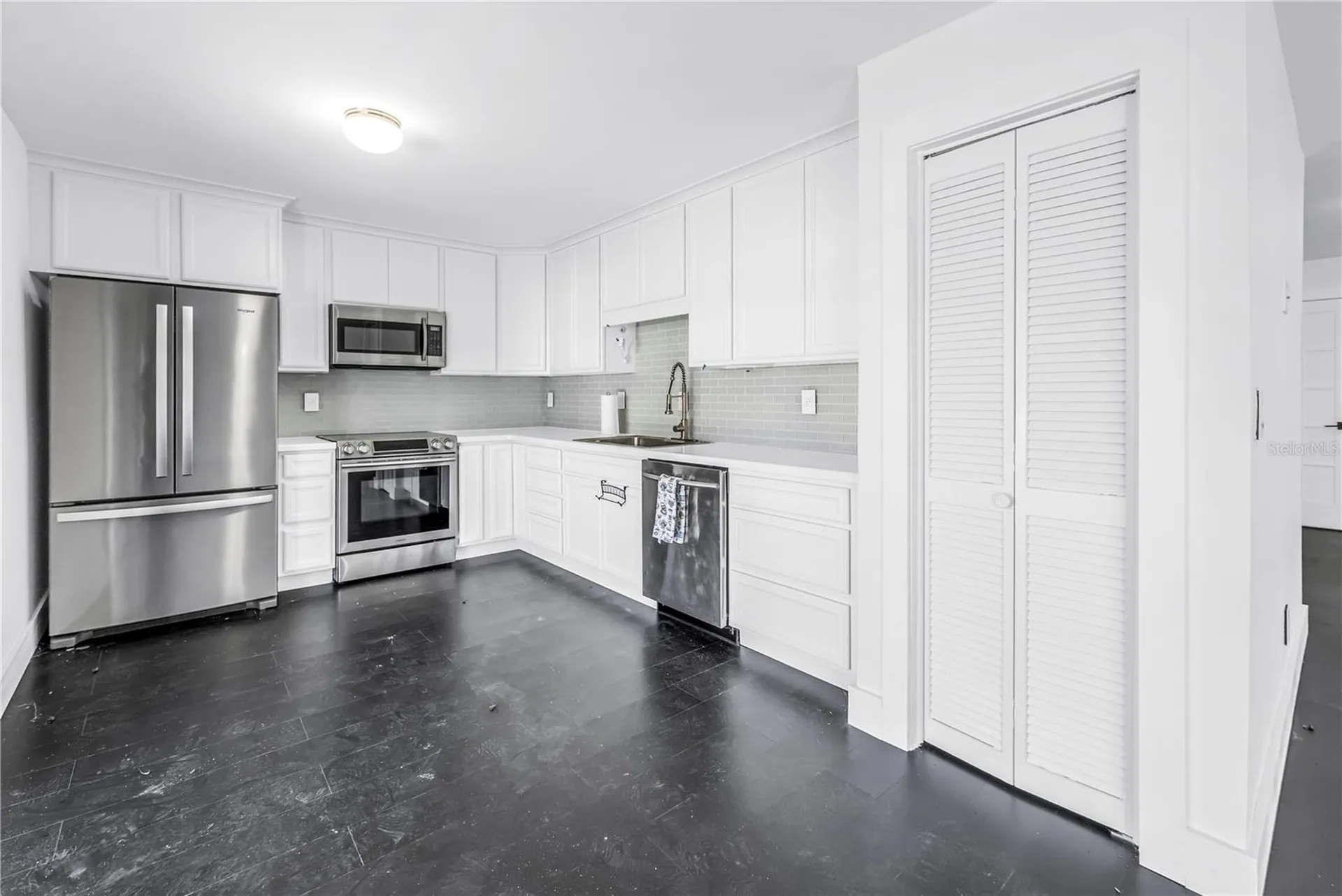 3216 Pine Haven Drive Clearwater FL 33761