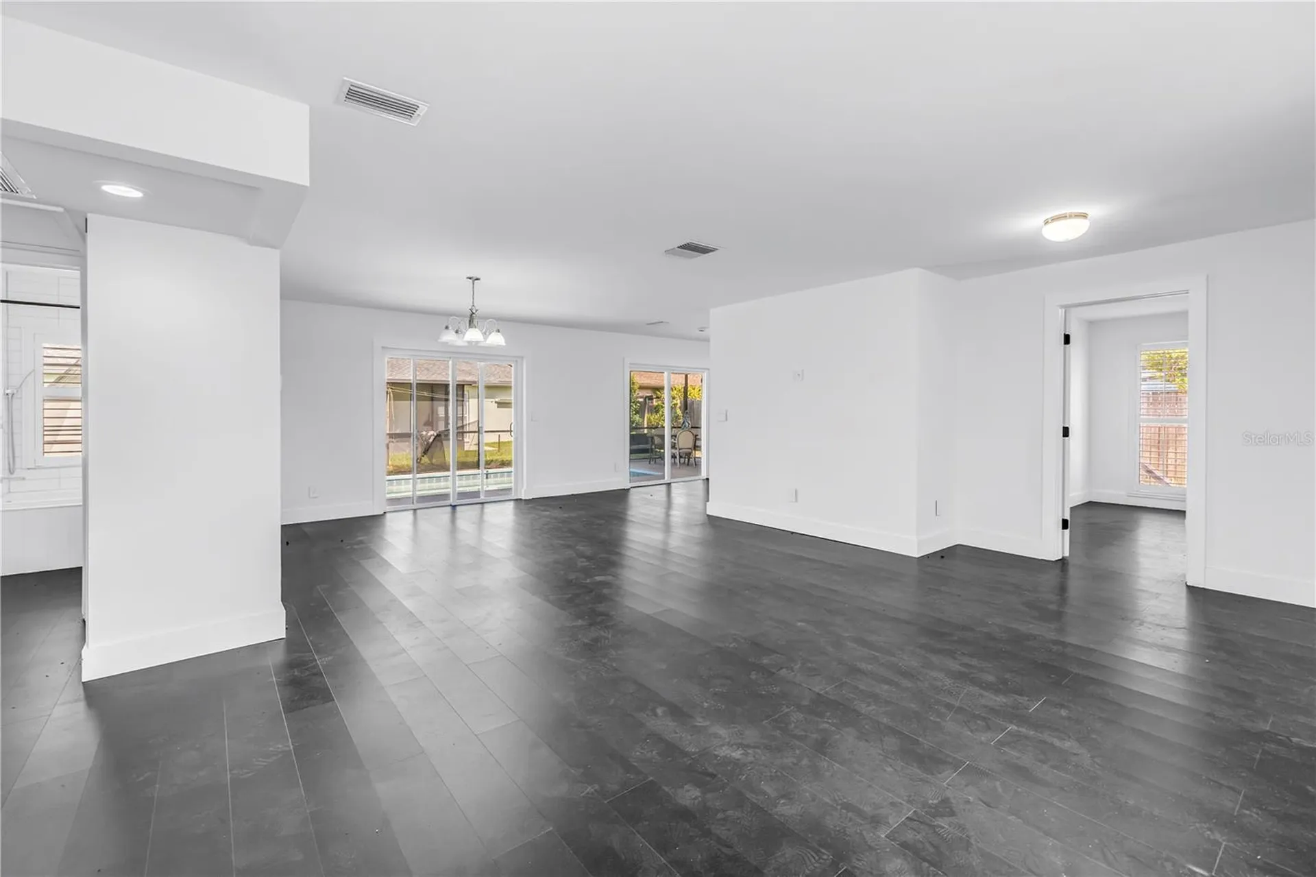 3216 Pine Haven Drive Clearwater FL 33761