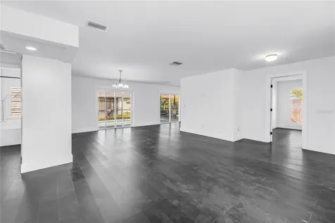 3216 Pine Haven Drive Clearwater FL 33761