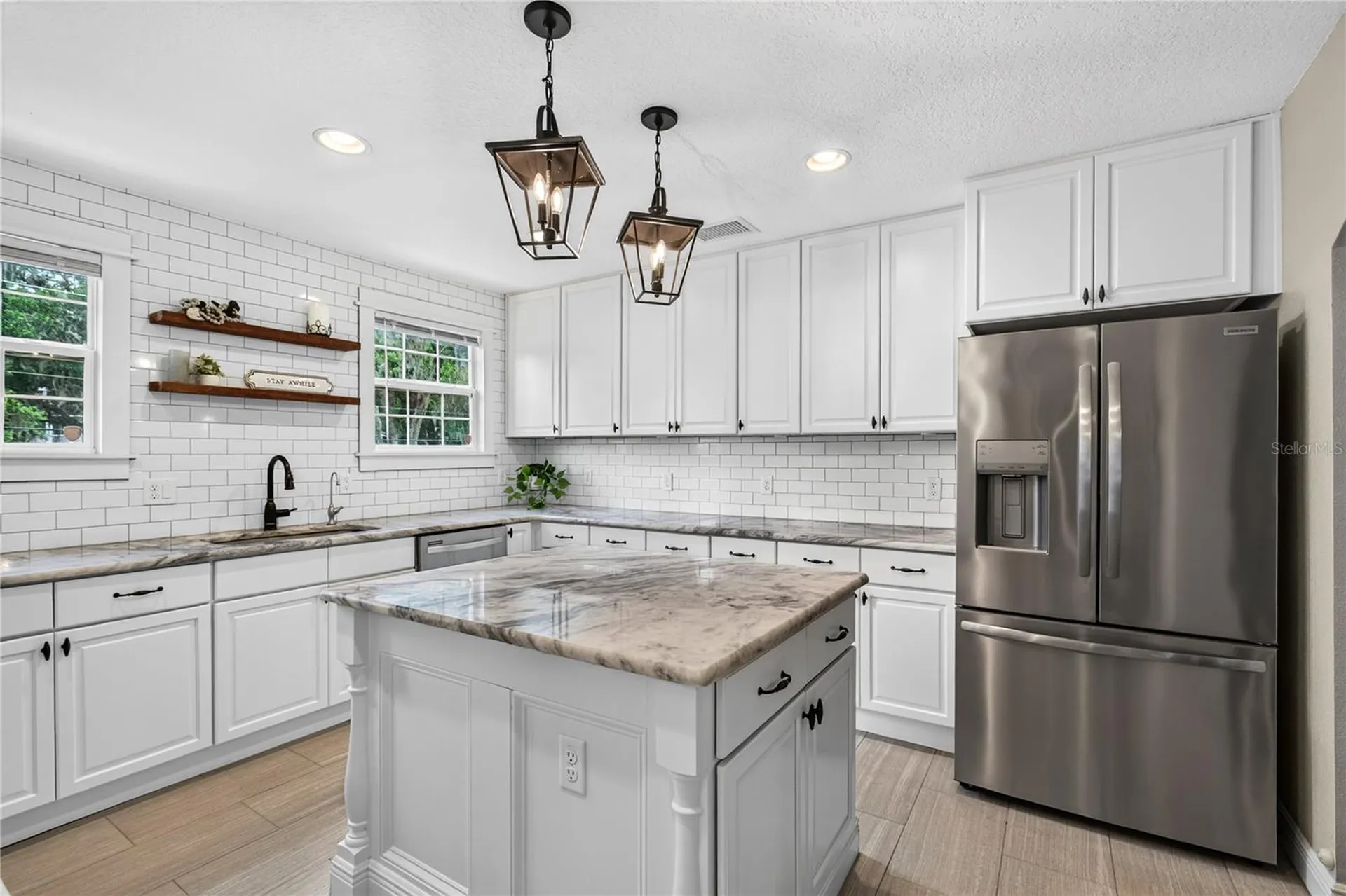 102 N Clayton Street Mount Dora FL 32757