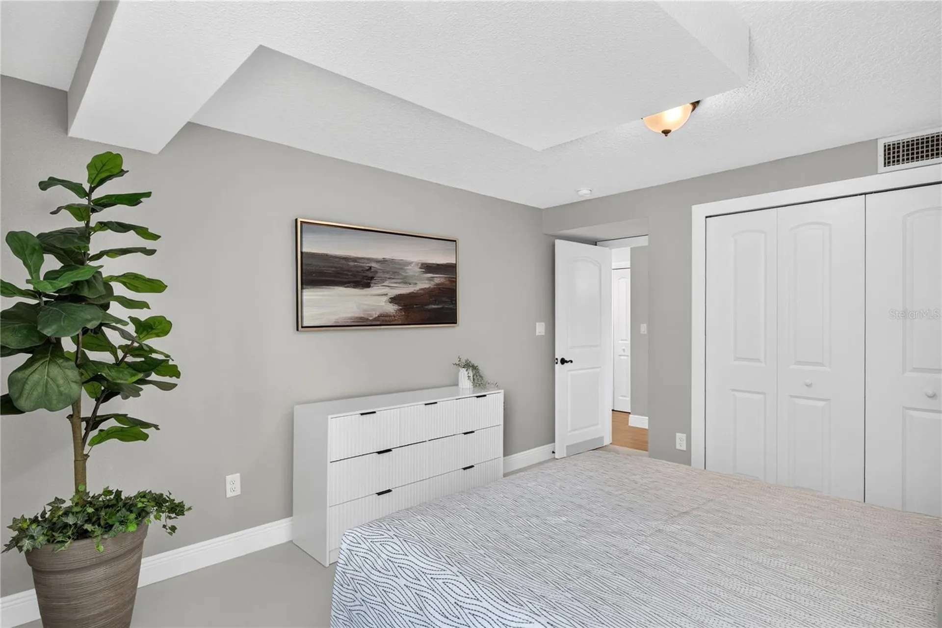 102 N Clayton Street Mount Dora FL 32757