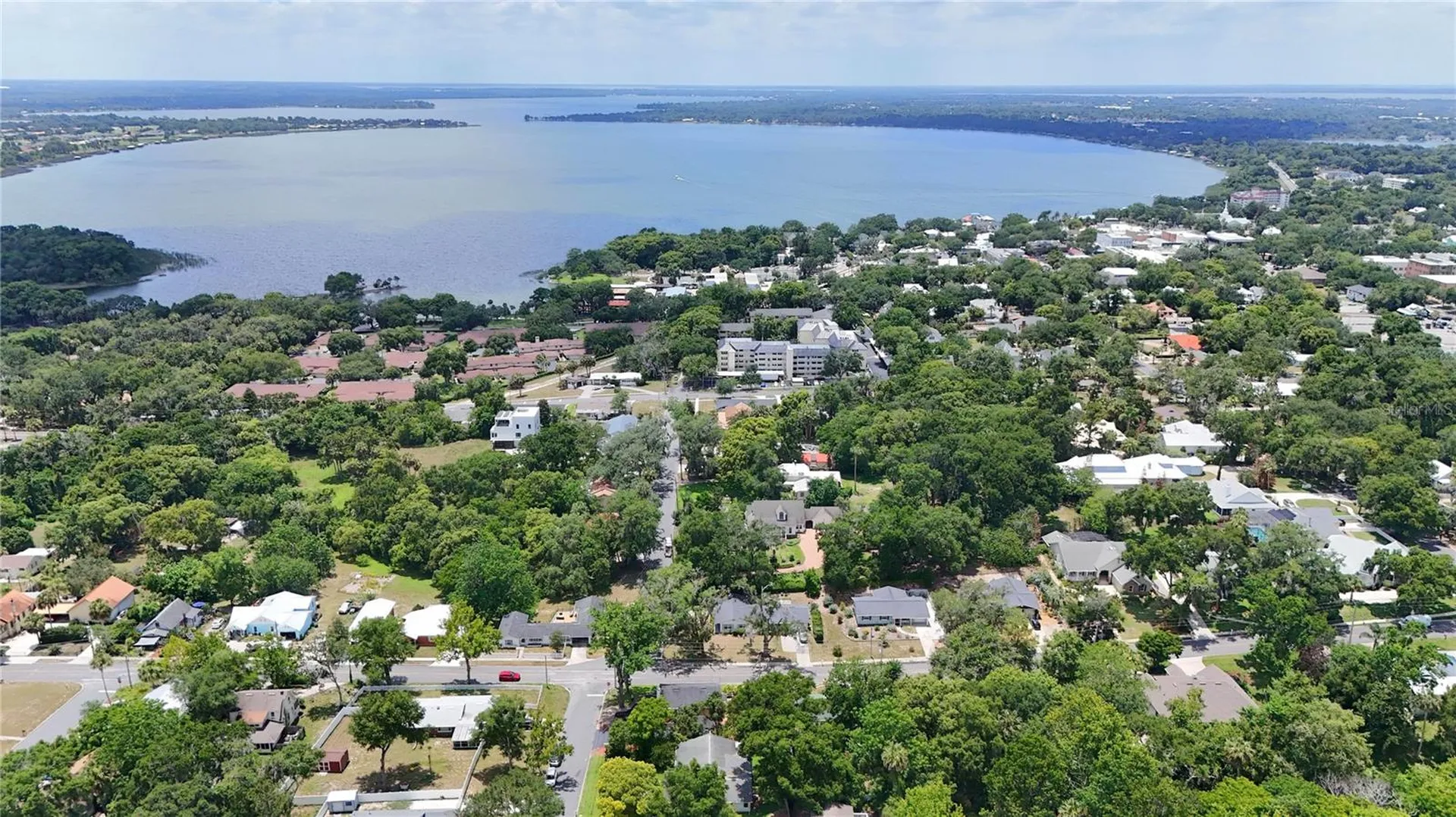 102 N Clayton Street Mount Dora FL 32757