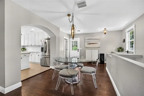 102 N Clayton Street Mount Dora FL 32757