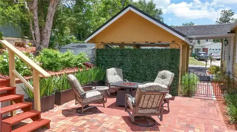 102 N Clayton Street Mount Dora FL 32757