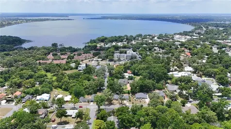 102 N Clayton Street Mount Dora FL 32757