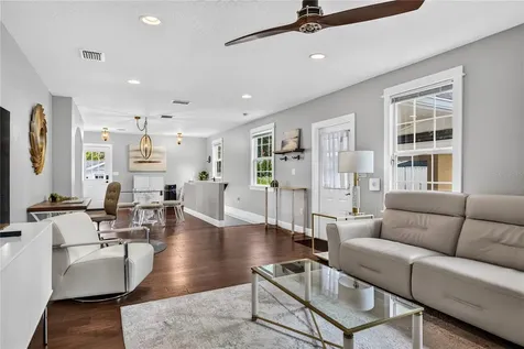 102 N Clayton Street Mount Dora FL 32757