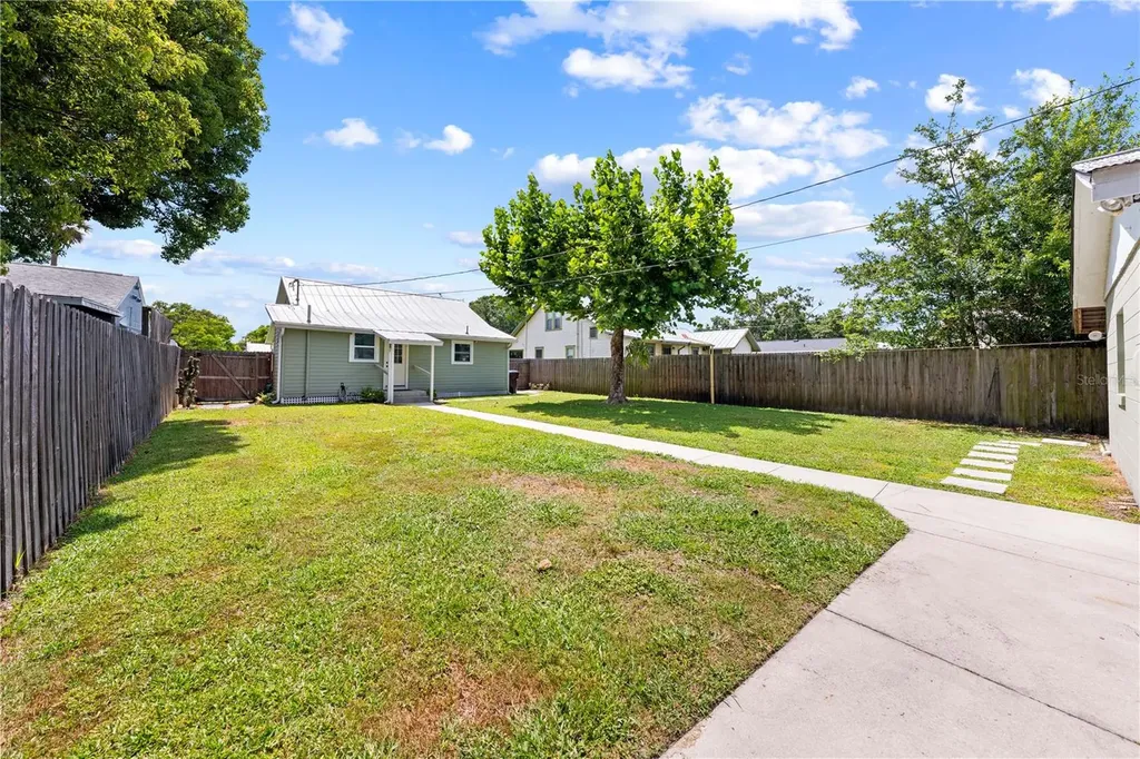 714 Massachusetts Avenue St Cloud FL 34769