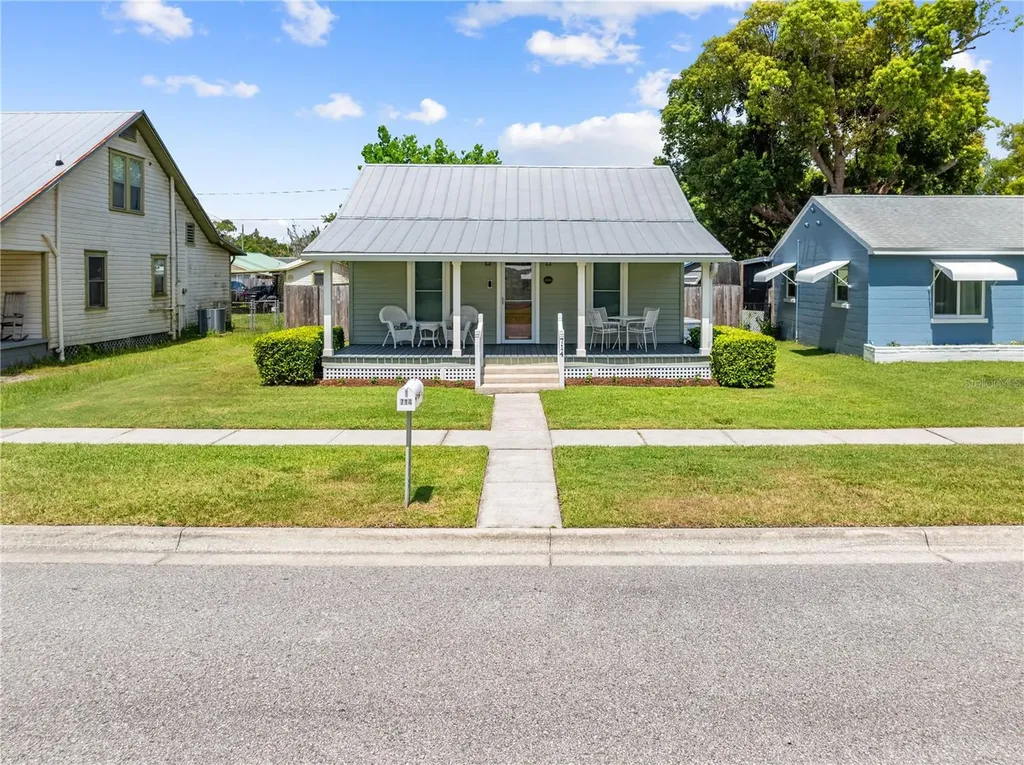 714 Massachusetts Avenue St Cloud FL 34769