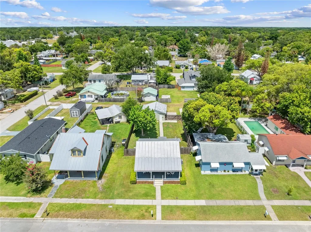 714 Massachusetts Avenue St Cloud FL 34769