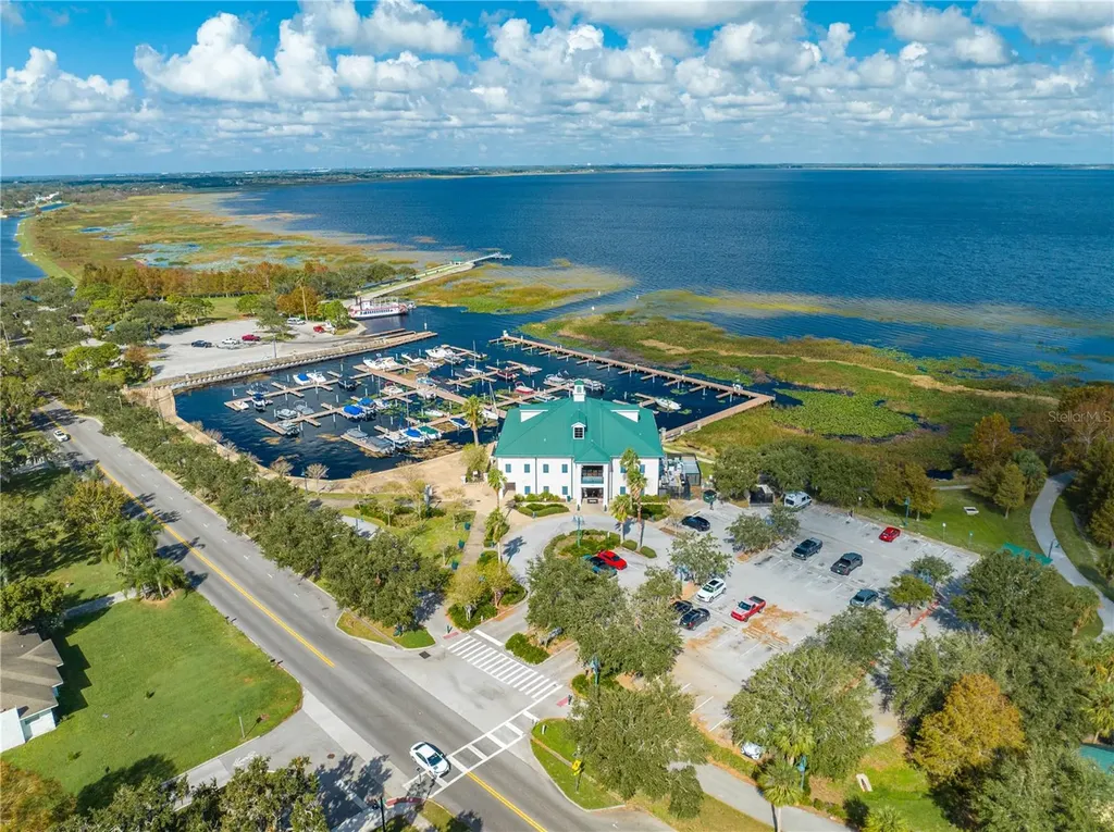 714 Massachusetts Avenue St Cloud FL 34769