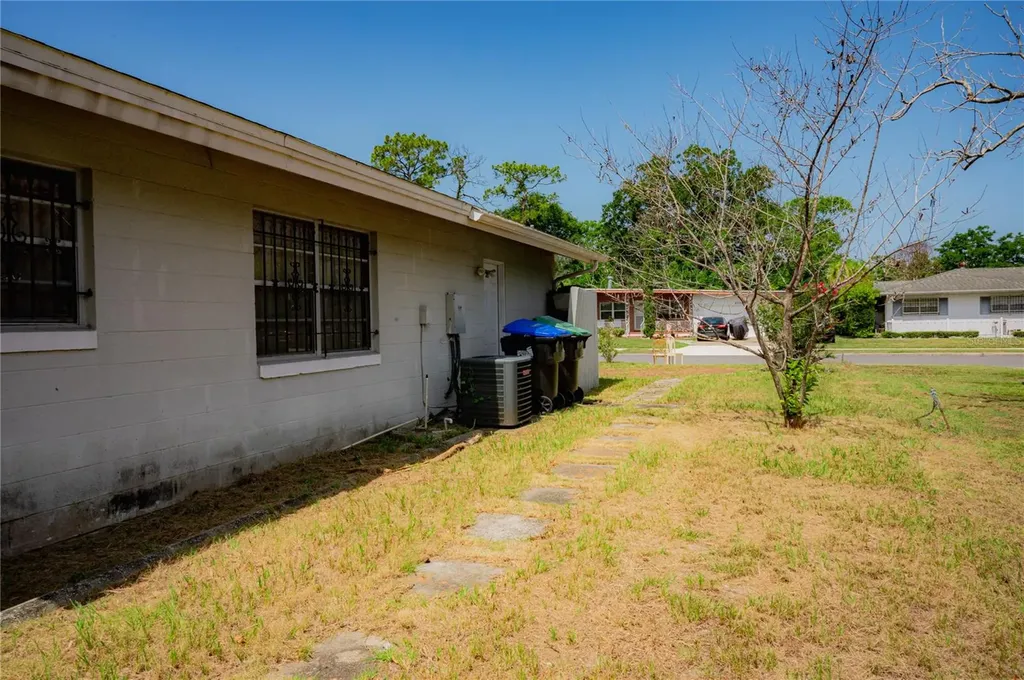 2705 Sheringham Road Orlando FL 32808