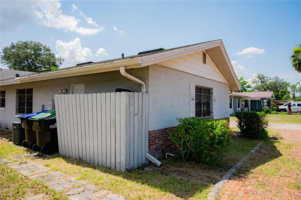 2705 Sheringham Road Orlando FL 32808