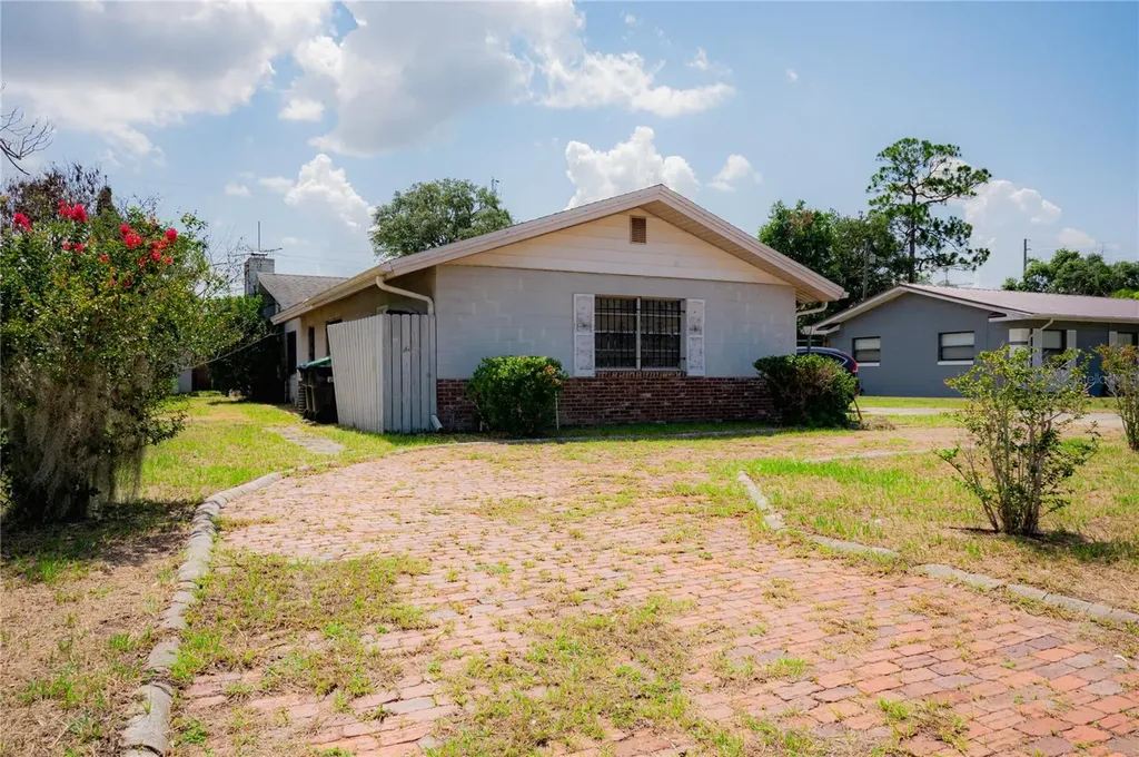 2705 Sheringham Road Orlando FL 32808
