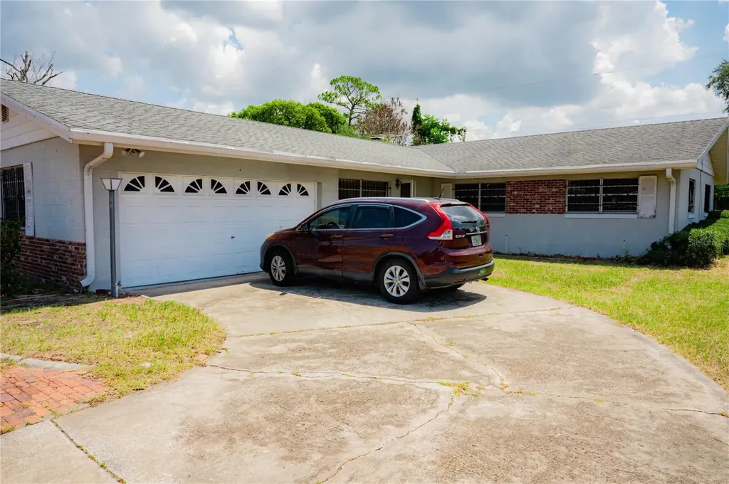 2705 Sheringham Road Orlando FL 32808