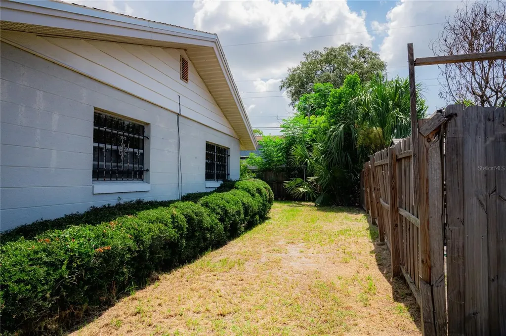 2705 Sheringham Road Orlando FL 32808