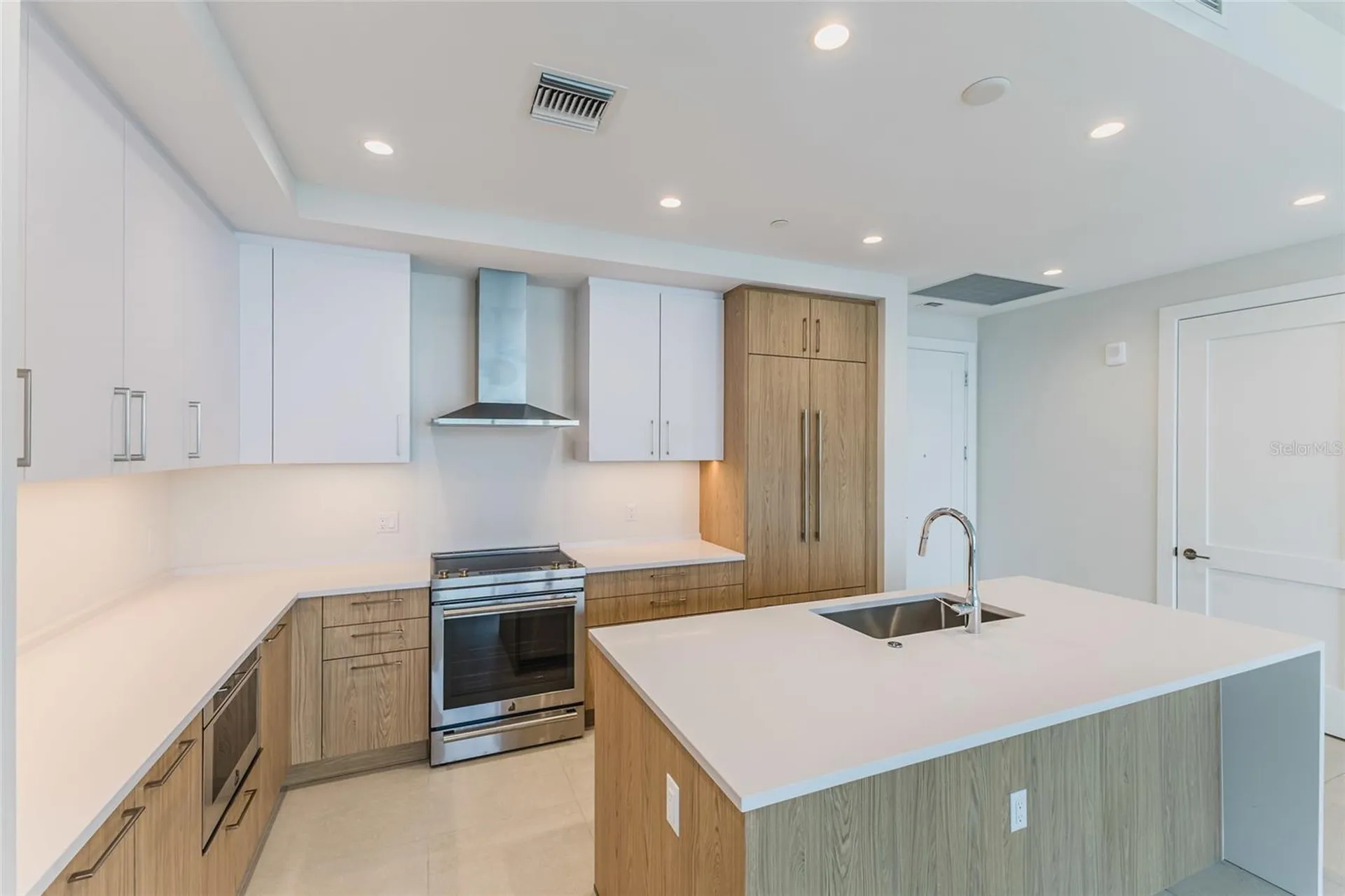275 1st Avenue S St Petersburg FL 33701