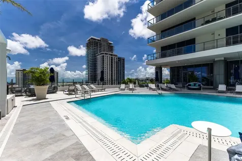 275 1st Avenue S St Petersburg FL 33701