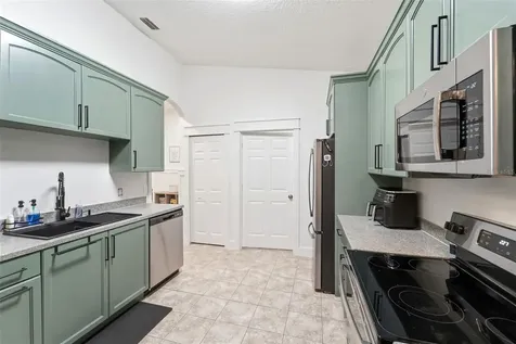 2006 E Harding Street Orlando FL 32806