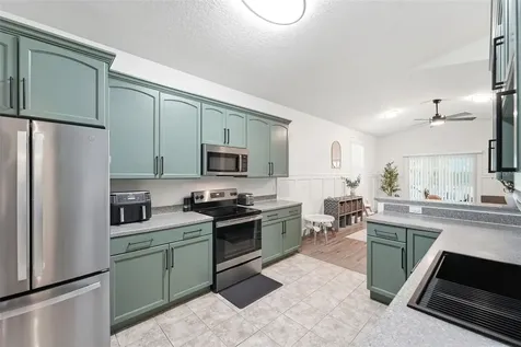 2006 E Harding Street Orlando FL 32806