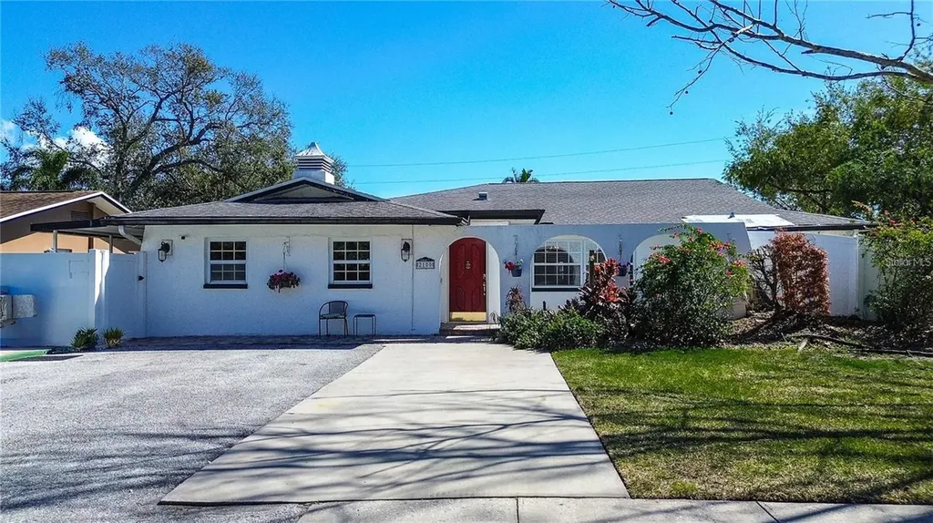 2100 Mcmullen Road Largo FL 33771