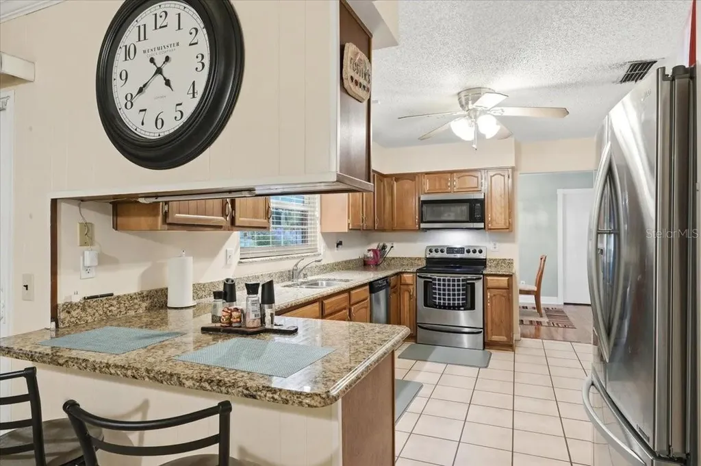 137 Wood Hall Drive Mulberry FL 33860
