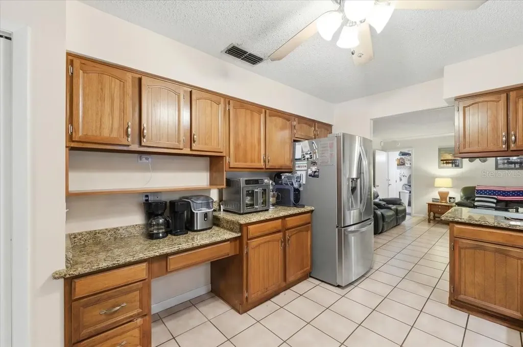 137 Wood Hall Drive Mulberry FL 33860