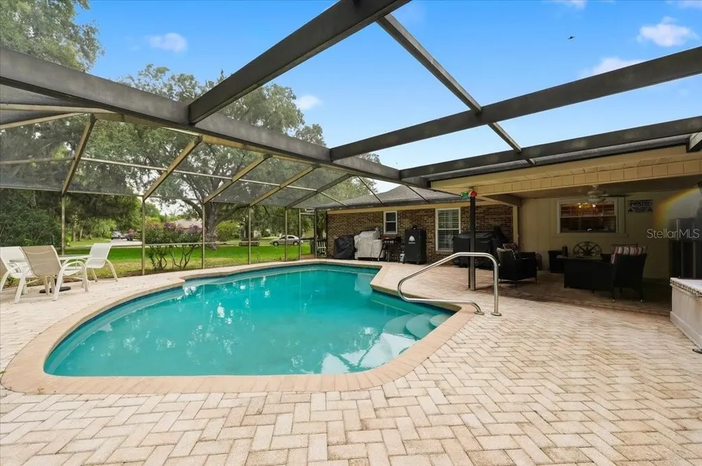 137 Wood Hall Drive Mulberry FL 33860