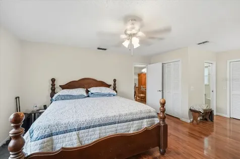 137 Wood Hall Drive Mulberry FL 33860