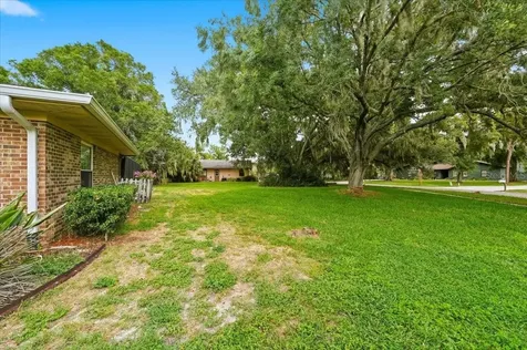 137 Wood Hall Drive Mulberry FL 33860