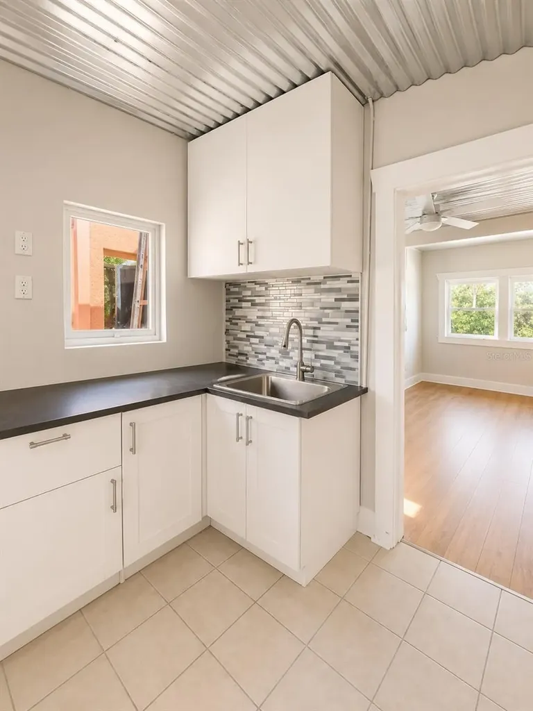 2316 N Highland Avenue Tampa FL 33602