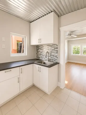 2316 N Highland Avenue Tampa FL 33602