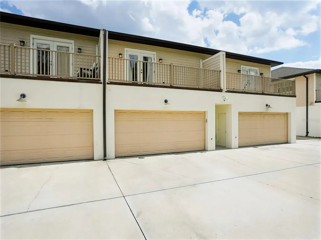 2233R E Kaley Avenue Orlando FL 32806