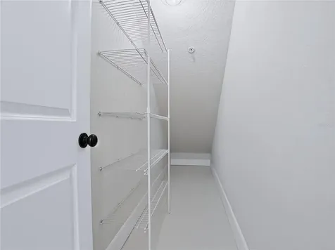 2233R E Kaley Avenue Orlando FL 32806