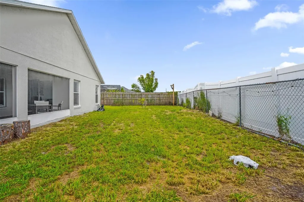 102 Saffron Way Kissimmee FL 34758