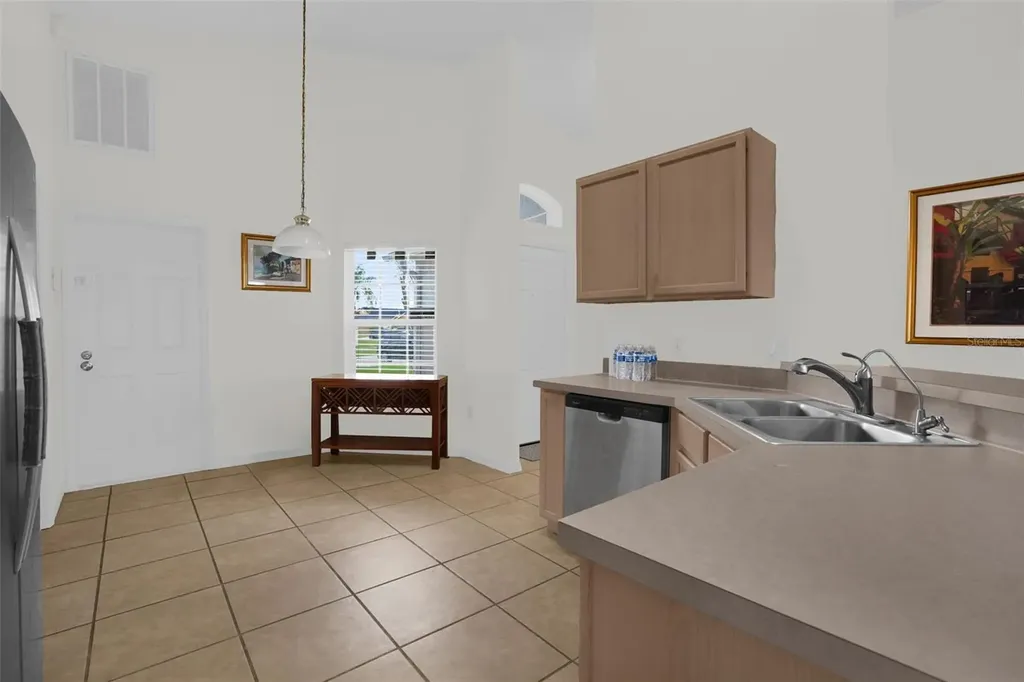 102 Saffron Way Kissimmee FL 34758