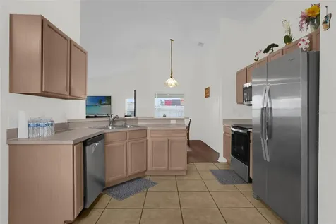 102 Saffron Way Kissimmee FL 34758