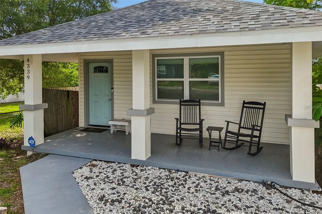 4339 58th Avenue N St Petersburg FL 33714