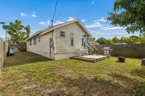 4339 58th Avenue N St Petersburg FL 33714