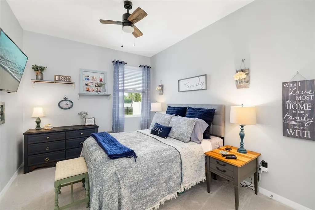 15905 5th Avenue E Bradenton FL 34212
