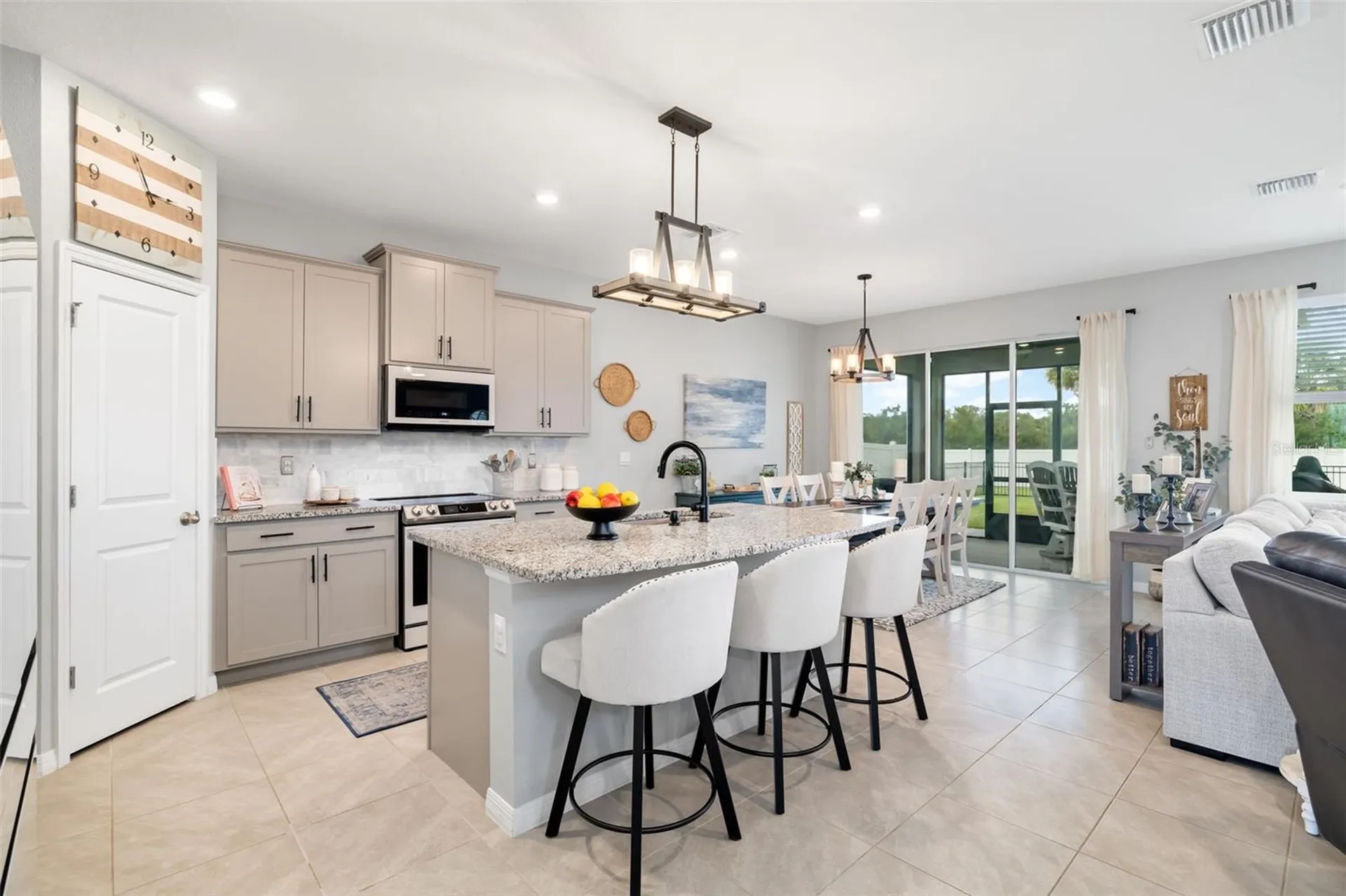 15905 5th Avenue E Bradenton FL 34212