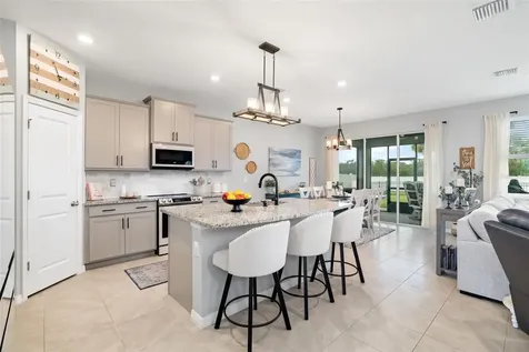 15905 5th Avenue E Bradenton FL 34212