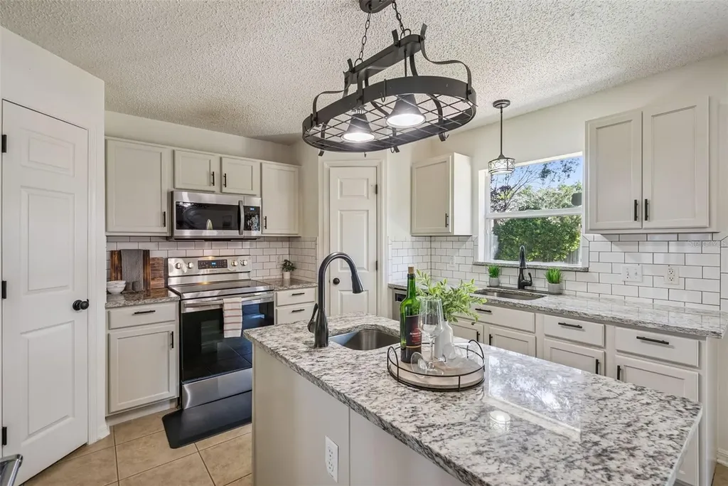 2615 Sheila Drive Apopka FL 32712