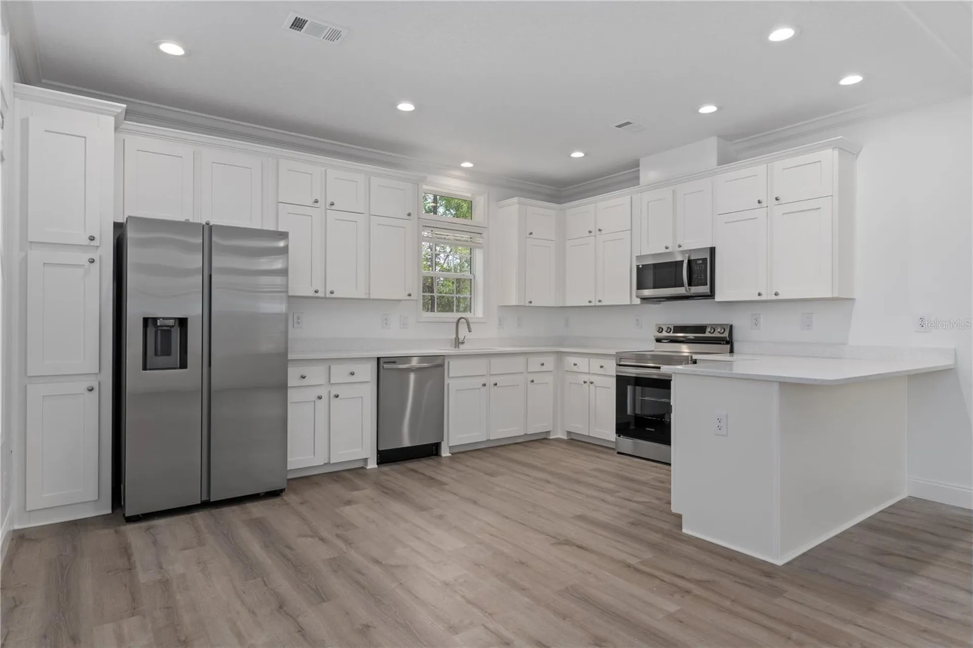 14249 E Razorbill Avenue Weeki Wachee FL 34614