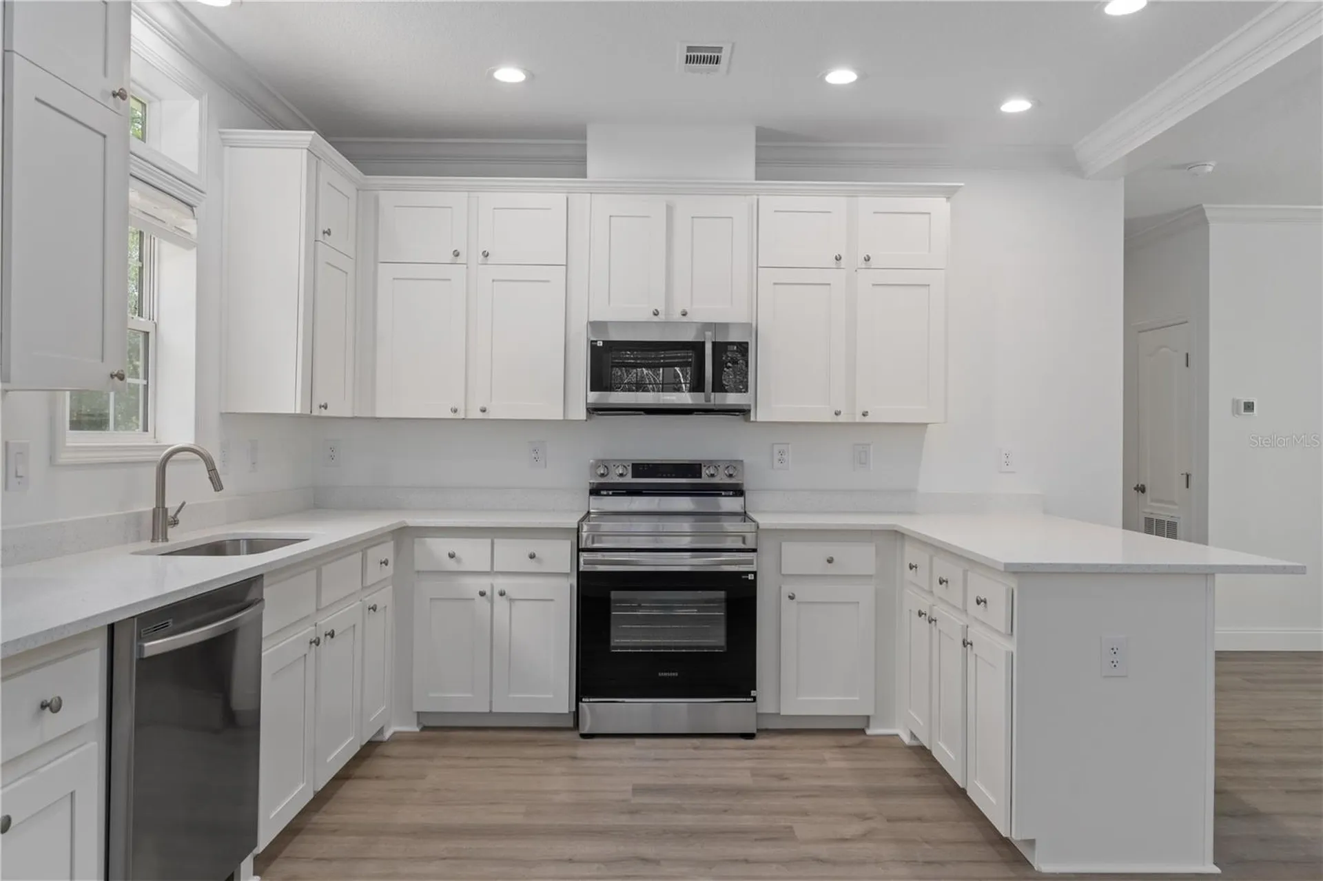 14249 E Razorbill Avenue Weeki Wachee FL 34614