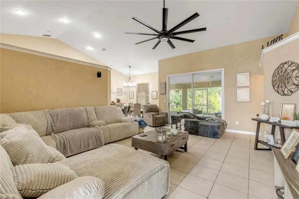 625 Quail Lake Drive Debary FL 32713