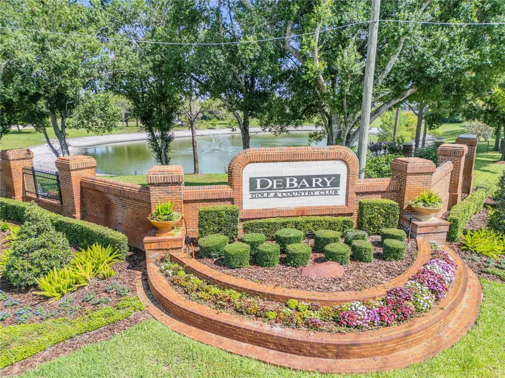 625 Quail Lake Drive Debary FL 32713