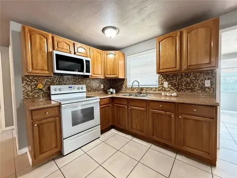 4620 Tropical Lane Holiday FL 34690