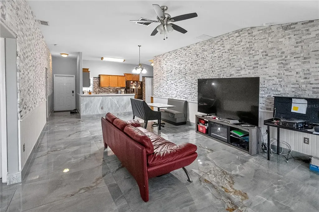 3697 Madbury Circle Lakeland FL 33810