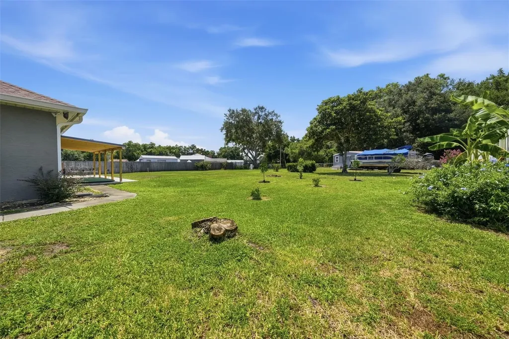36723 Sundance Drive Grand Island FL 32735