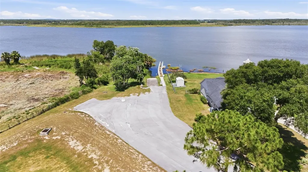 36723 Sundance Drive Grand Island FL 32735